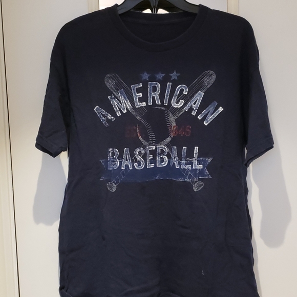 Baseball tee